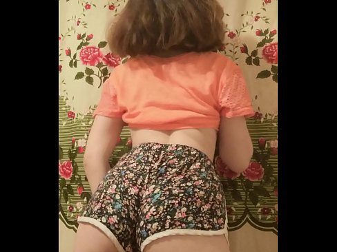 ❤️ Sexy jonge babe dy't har koarte broek op 'e kamera útstrielet ❌ Kwaliteitsseks op fy.com-porn-mz.ru ️❤