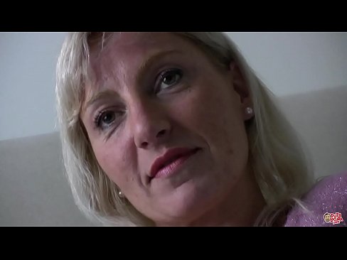 ❤️ De mem dy't wy allegearre neukte ... Dame, hâld dysels! ❌ Kwaliteitsseks op fy.com-porn-mz.ru ️❤