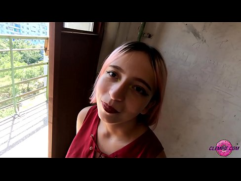 ❤️ Studint Sensual sûget in frjemdling yn 'e bûtenwrâld - Cum op syn gesicht ❌ Kwaliteitsseks op fy.com-porn-mz.ru ️❤